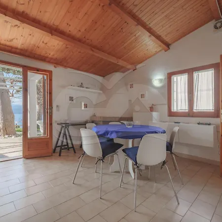 Appartement Nereidi - Goelba *